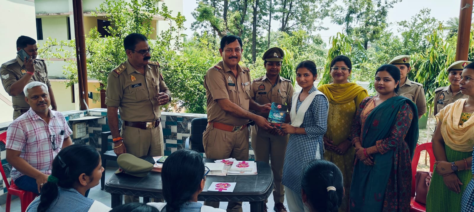 मिशन शक्ति के अन्तर्गत विद्यालय की छात्राओं का थाना फतेहपुर विजिट :13 मई 2026